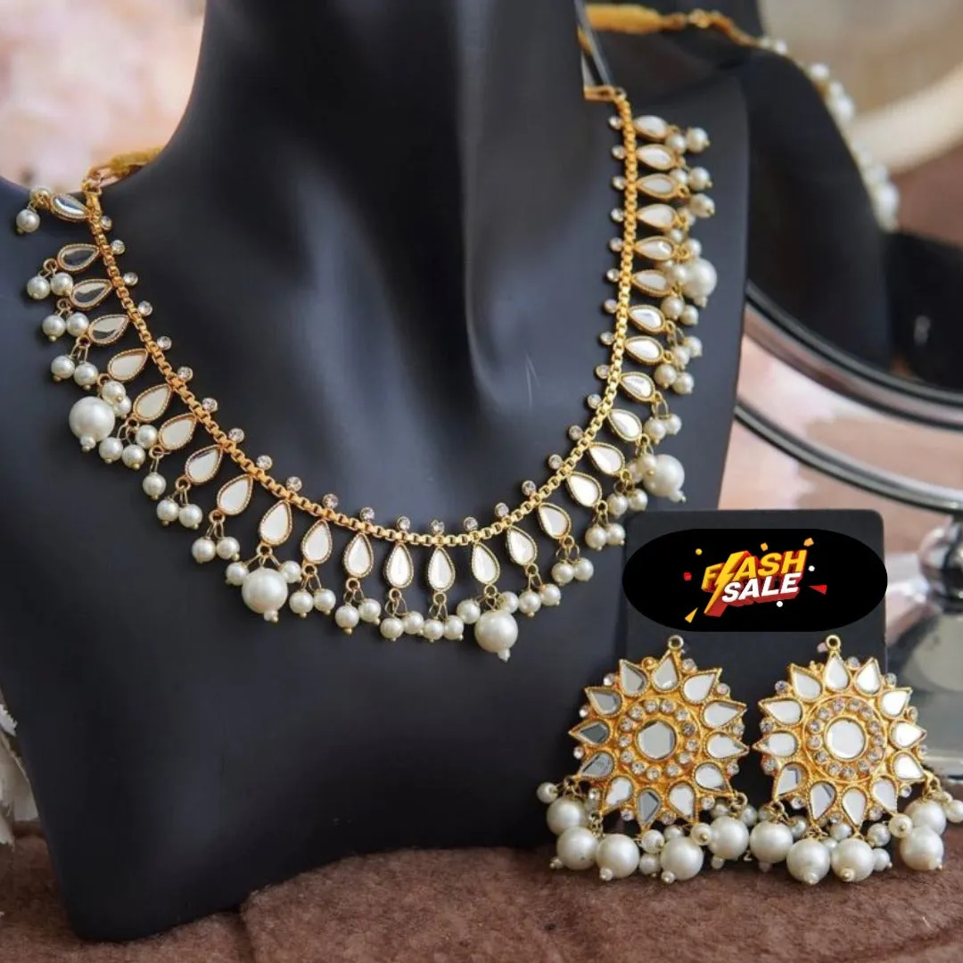 Kundan pearls set