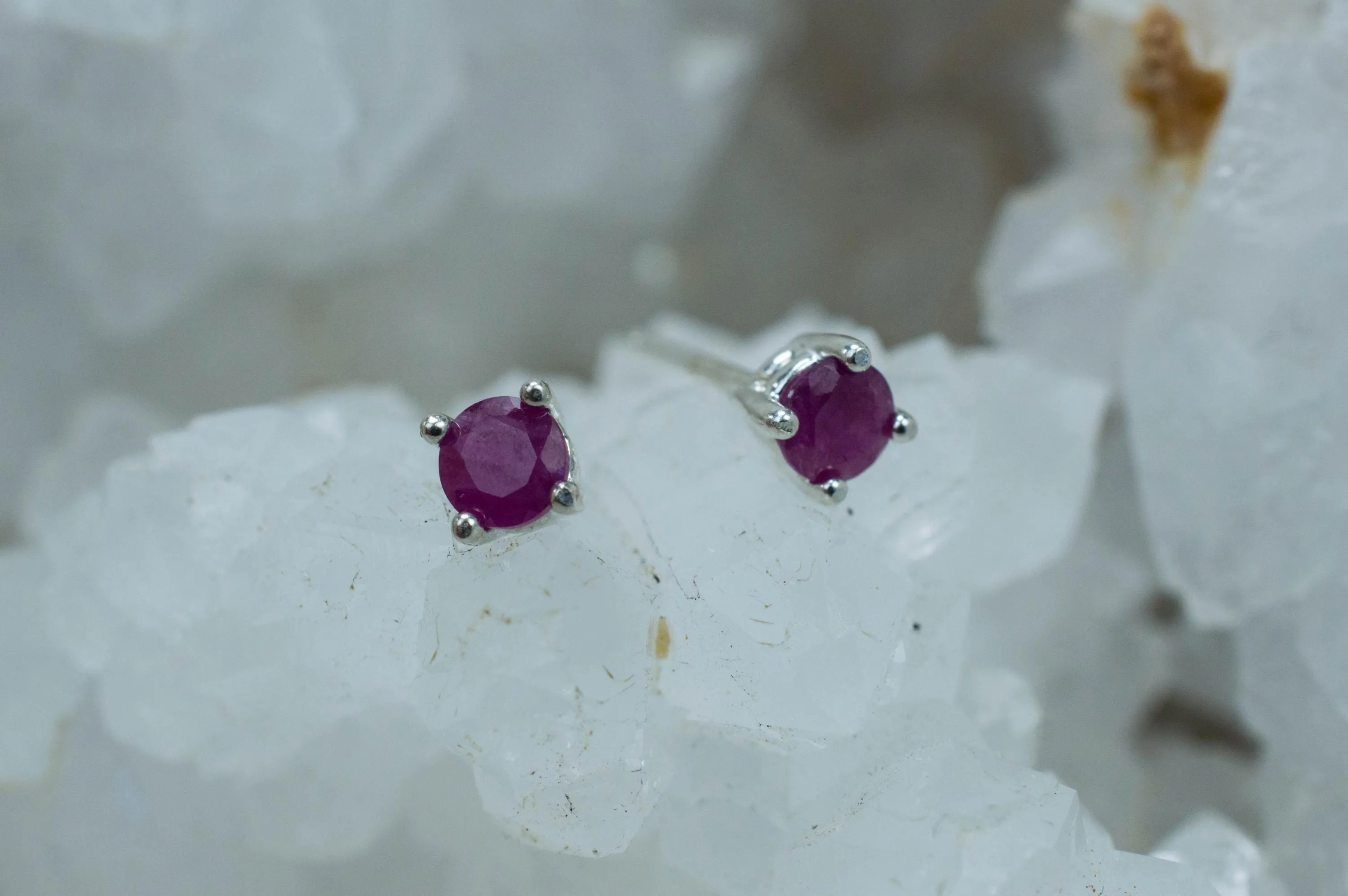 Ruby Earrings; Natural India Ruby; 0.640cts