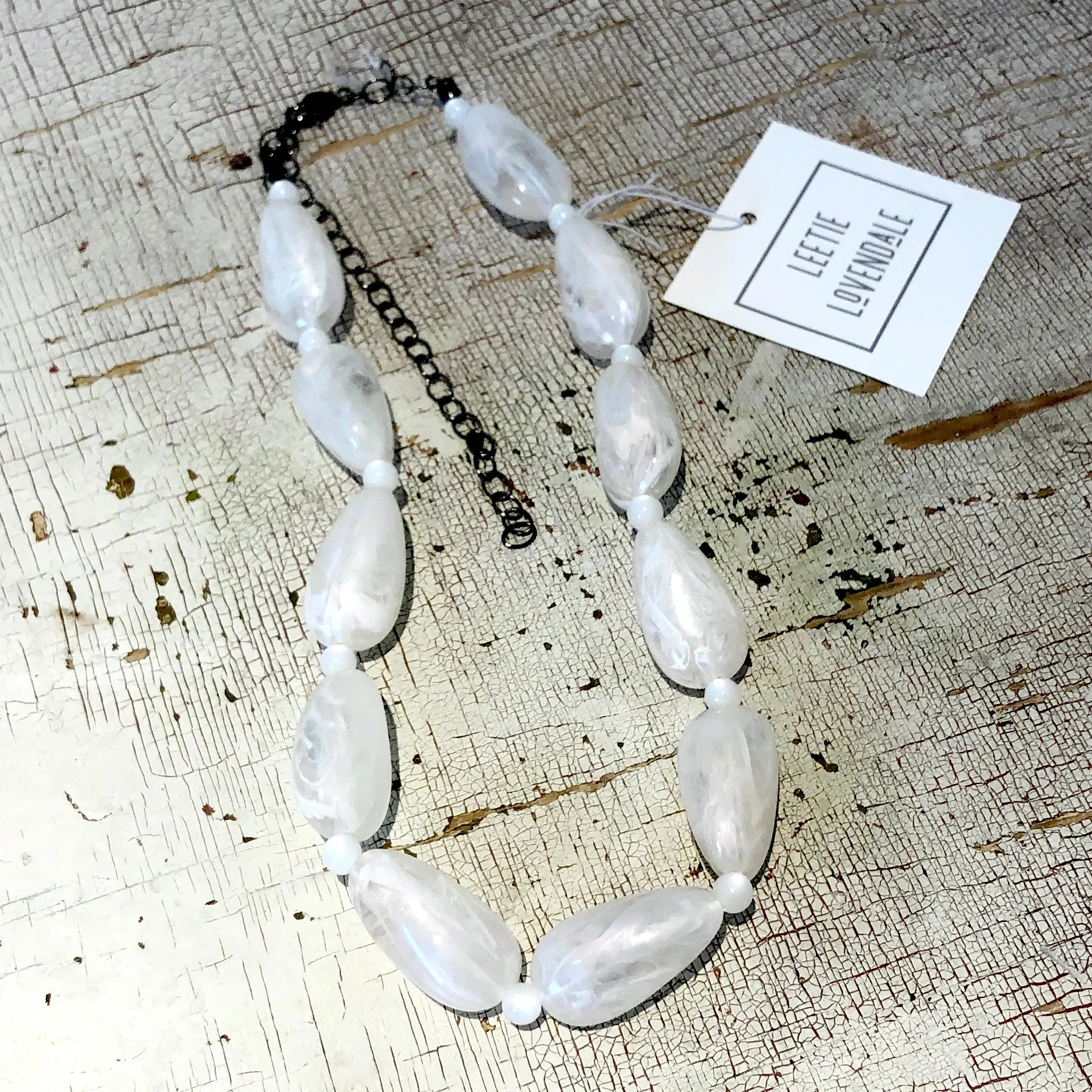 White Marbled Oval Beaded Marco Necklace